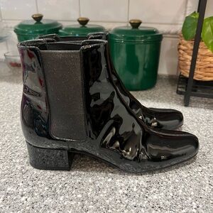 Saint Laurent Belle Button Ankle Boots Black Patent Leather YSL Size 37 Used